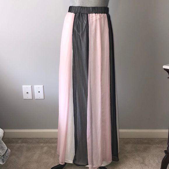 Chelsea & Theodore Dresses & Skirts - NWOT Gorgeous Sheer Maxi Skirt